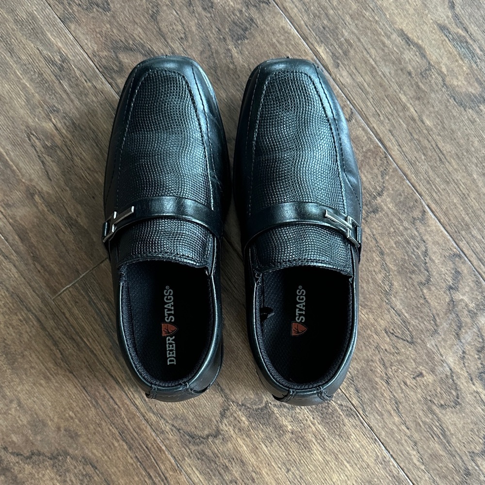 🖤✨ Deer Stags Boys’ Black Dress Loafers – Size 1 ✨🖤